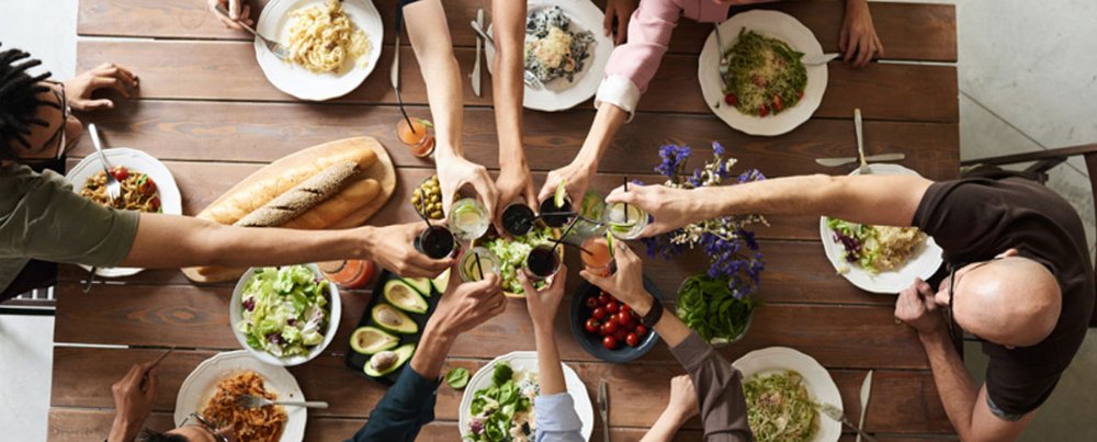 The Ultimate Guide to Hosting a Dinner Party