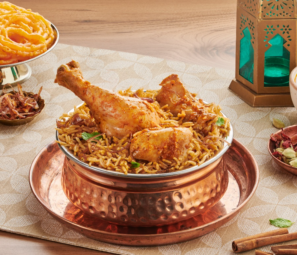 Hyderabadi Chicken Biryani (Dum Style)